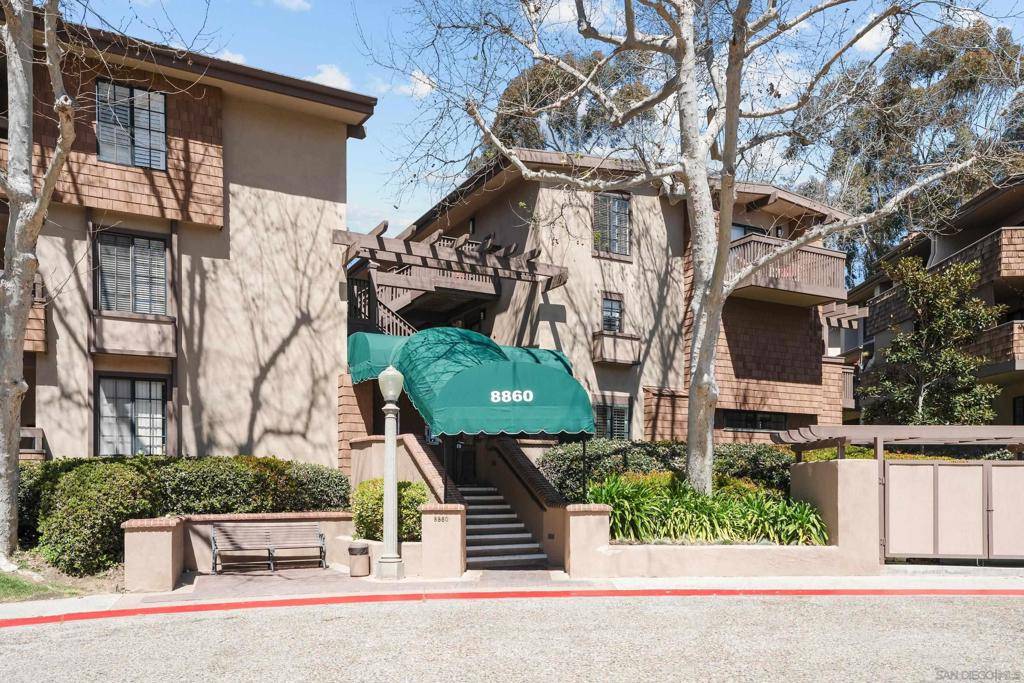 La Jolla, CA 92037,8860 Villa La Jolla Dr #311