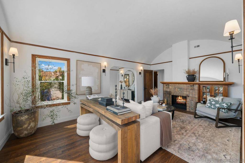 San Diego, CA 92116,4052 Alder Drive