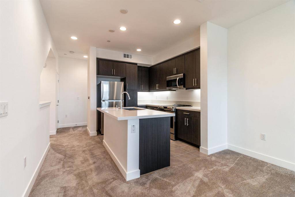 La Mesa, CA 91942,7651 University Ave #104