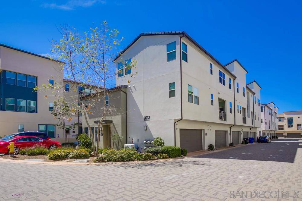 San Diego, CA 92127,16755 Coyote Bush Dr #75