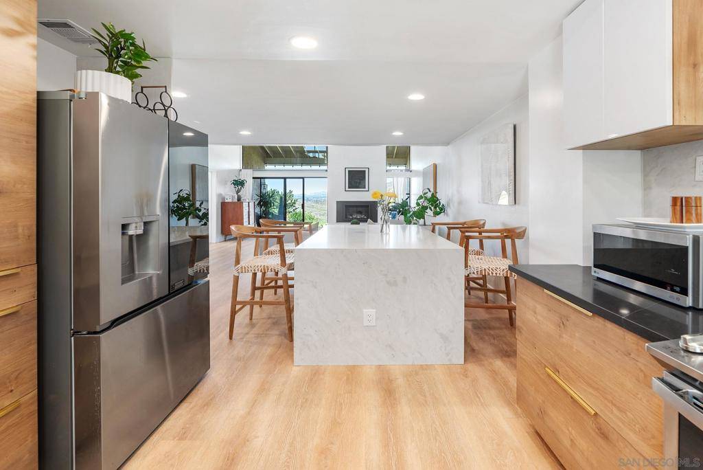 Poway, CA 92064,17782 Villamoura Dr