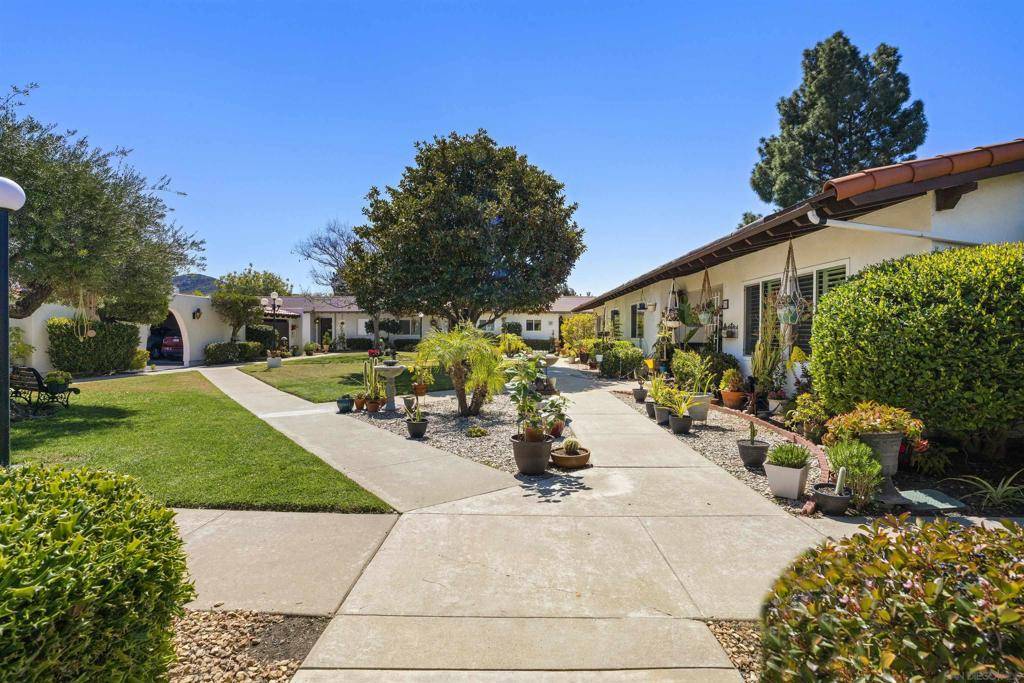 San Diego, CA 92128,16566 Caminito Vecinos #31