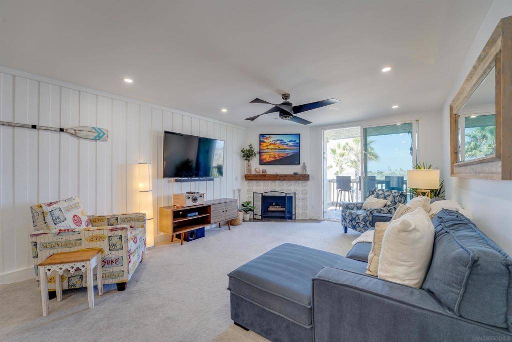 Oceanside, CA 92054,999 N Pacific St #G216