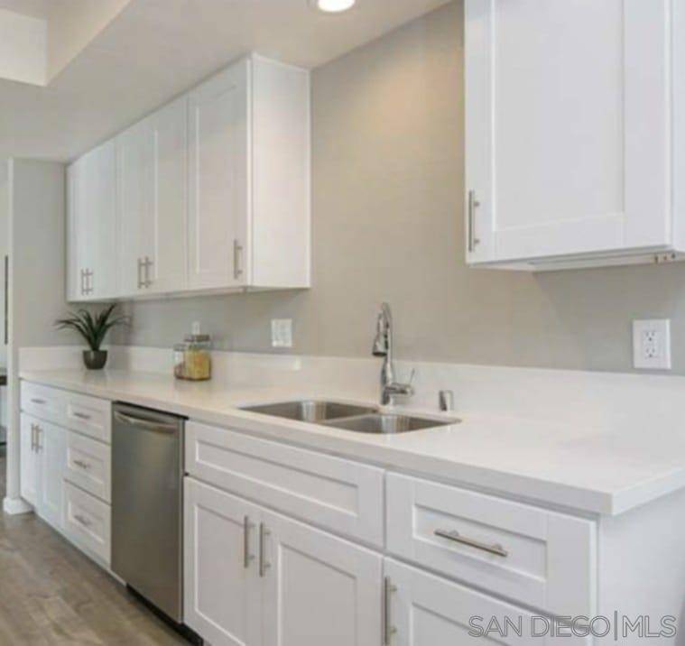 Spring Valley, CA 91977,2852 Glen Canyon Circle