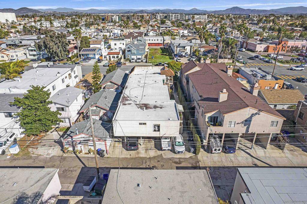 San Diego, CA 92116,4522 Oregon St