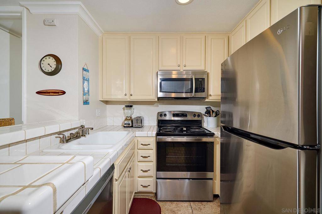 Oceanside, CA 92054,999 N Pacific St #E109