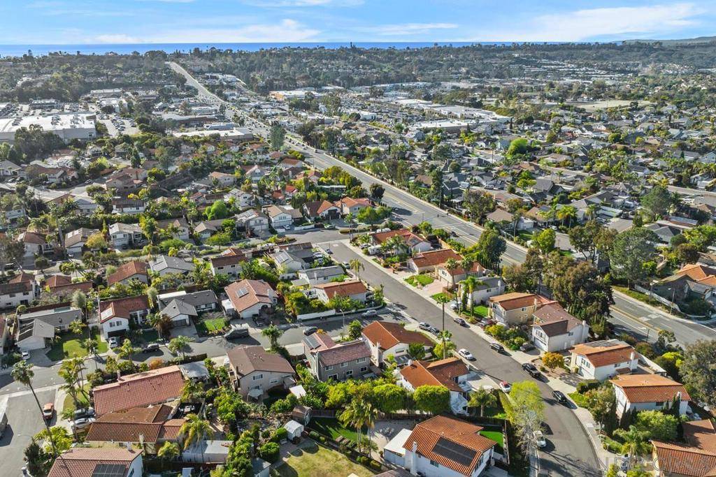 Encinitas, CA 92024,1635 Olmeda St