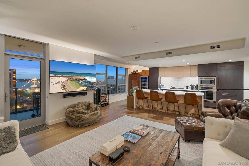 San Diego, CA 92101,1388 Kettner Blvd #908