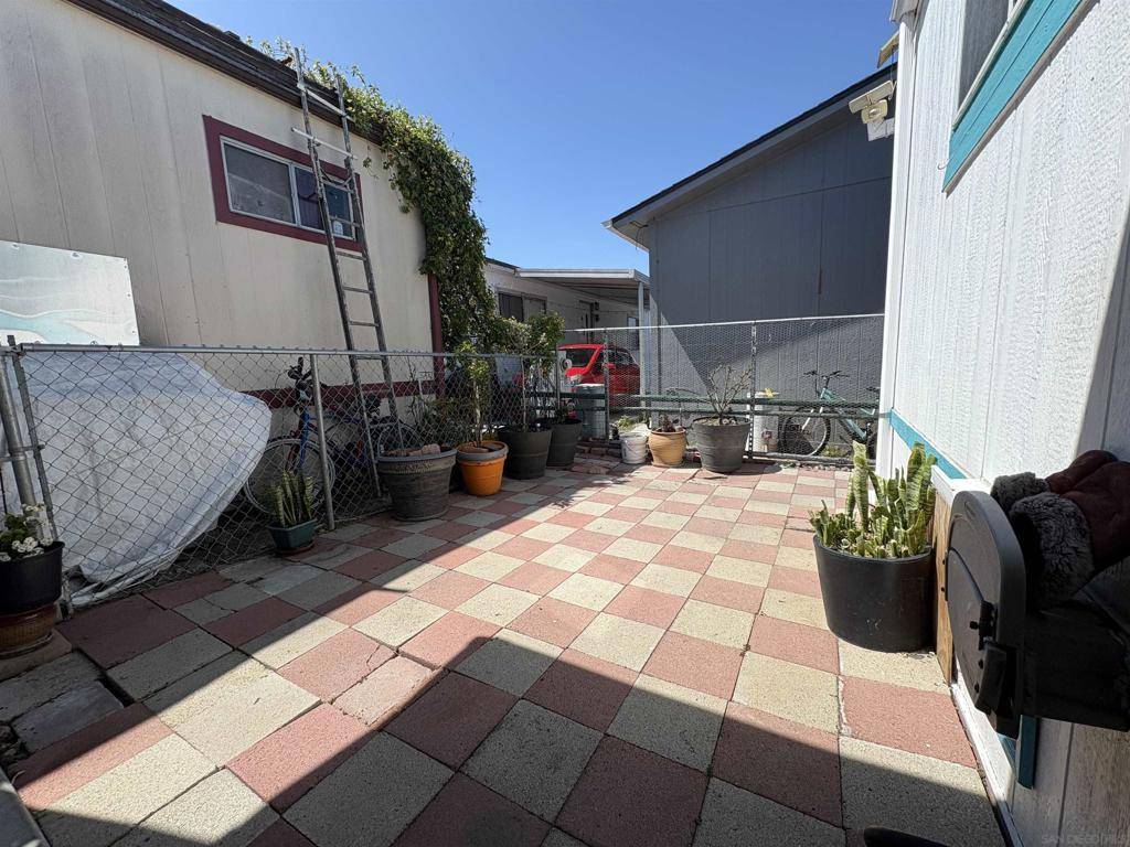 San Diego, CA 92114,402 63rd Street #99