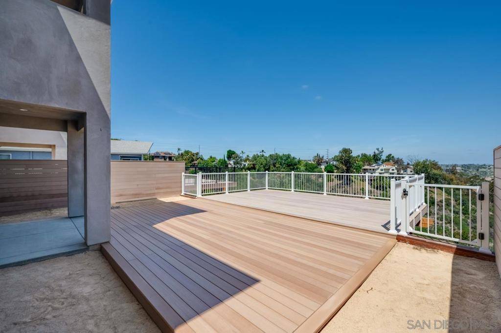 2954 Copley Ave San Diego, CA 92116
