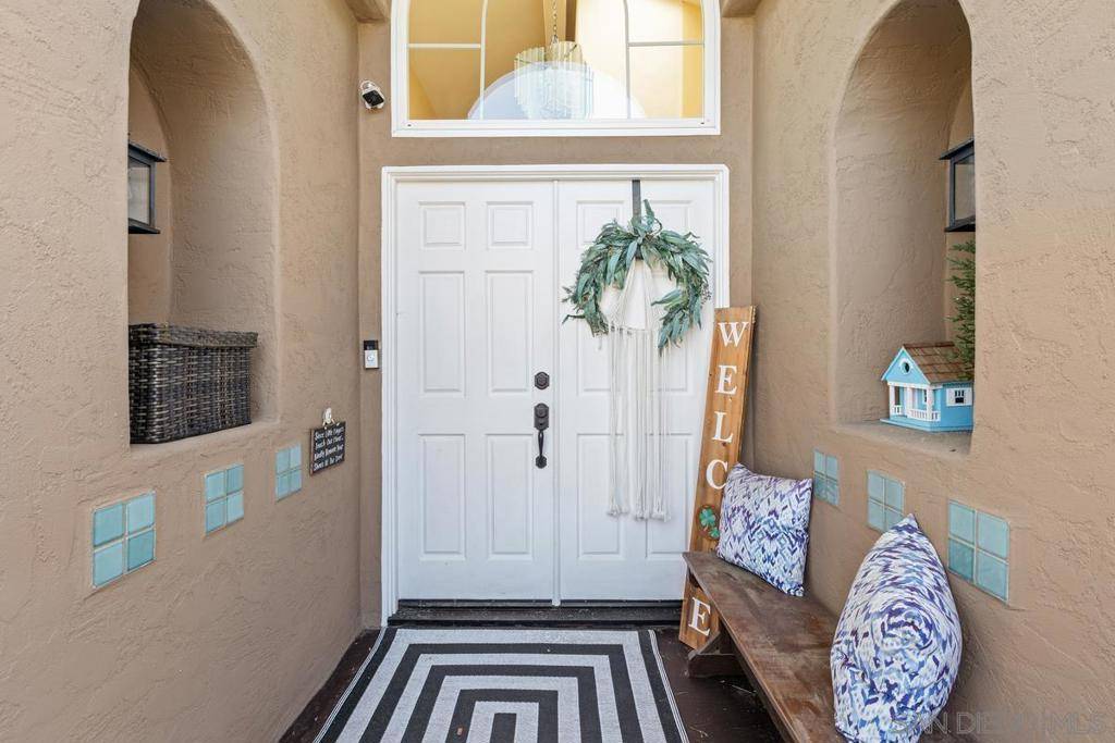 San Diego, CA 92107,4461 Hill Street