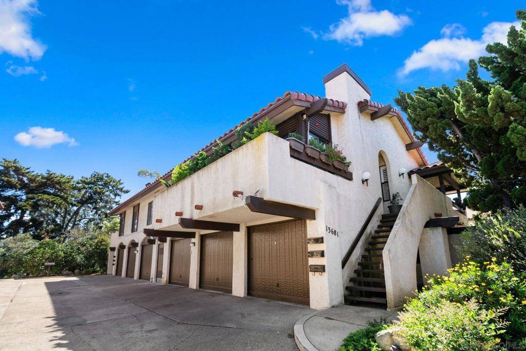 Del Mar, CA 92014,13681 Ruette Le Parc #F