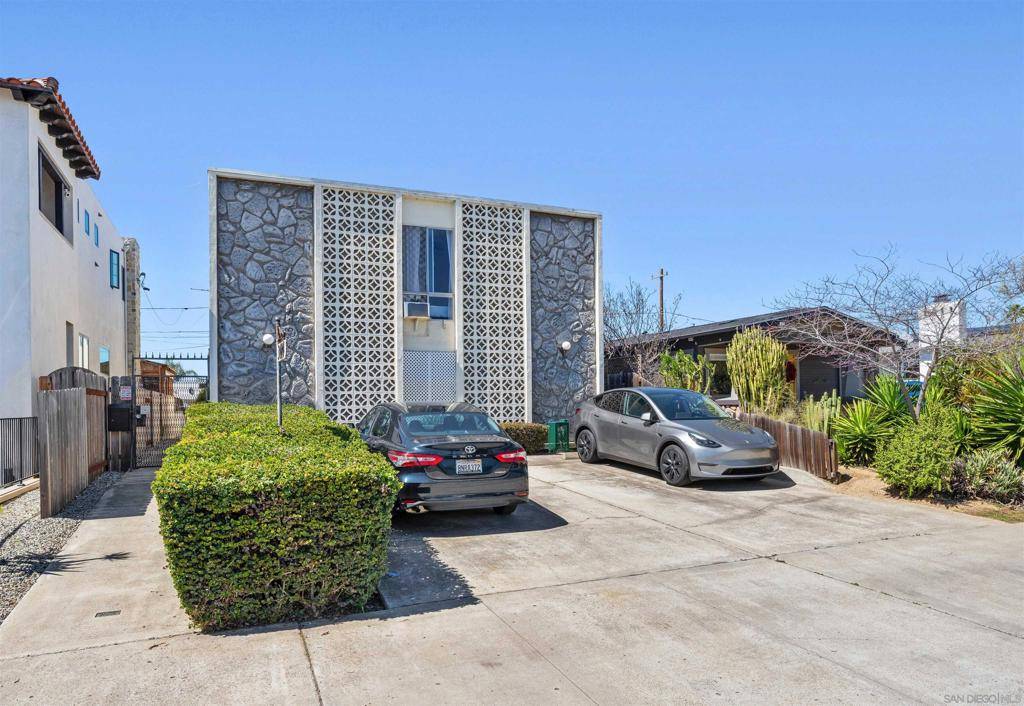 San Diego, CA 92104,3414 31st Street