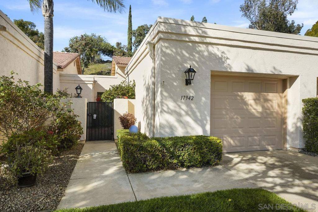 San Diego, CA 92128,17942 Avenida Cordillera #255