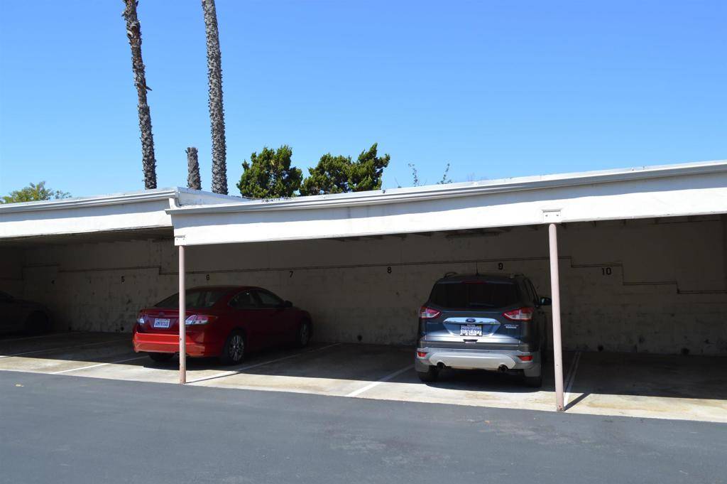 Santee, CA 92071,9256 Carlton Oaks Dr #7