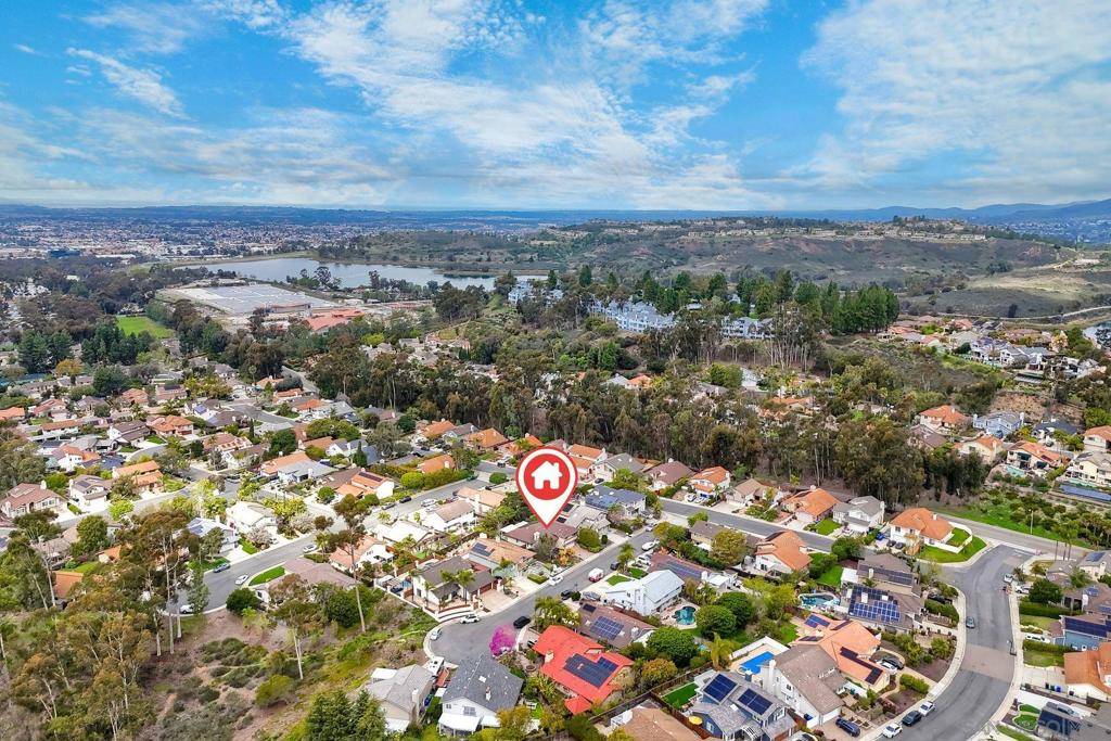San Diego, CA 92131,10434 Woodchuck Pt