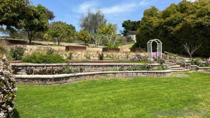 Bonita, CA 91902,5741 Central Ave