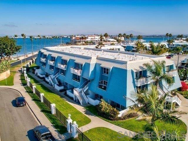 Coronado, CA 92118,16 Montego Court