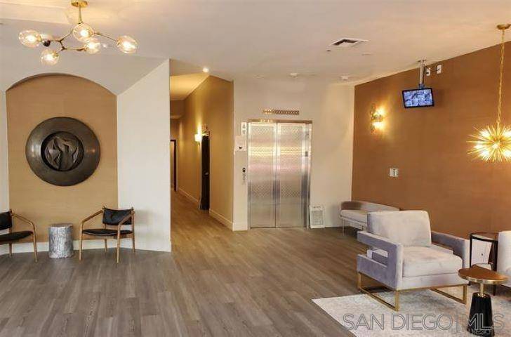 San Diego, CA 92103,3060 6th Avenue #17
