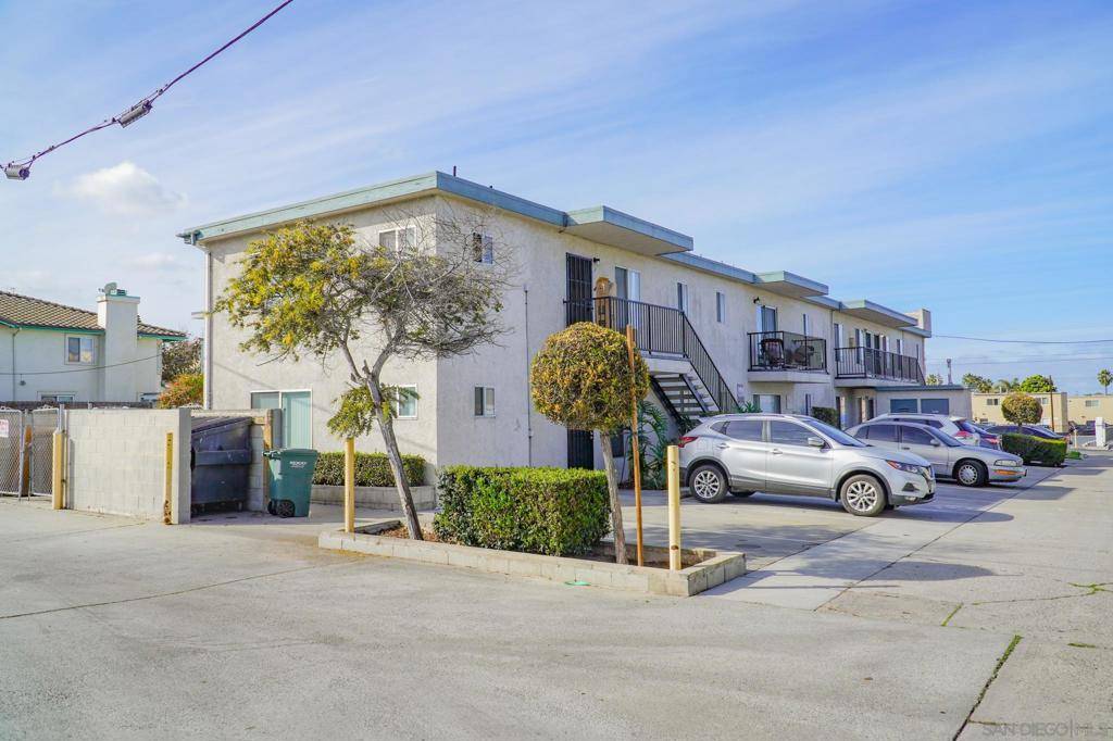 Imperial Beach, CA 91932,637 10th Street