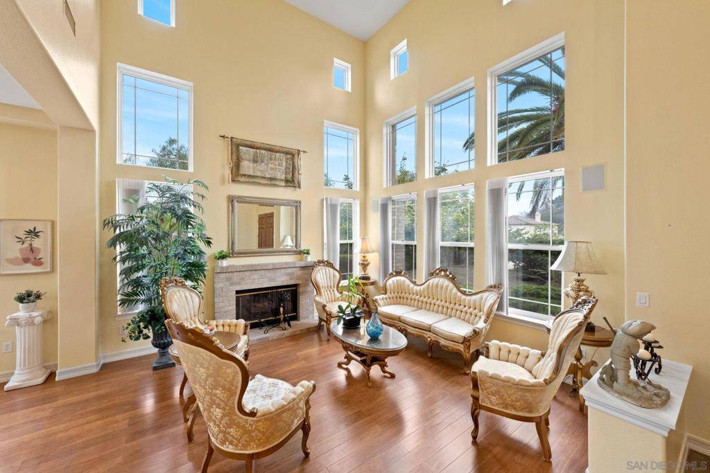 Poway, CA 92064,11766 Treadwell Dr