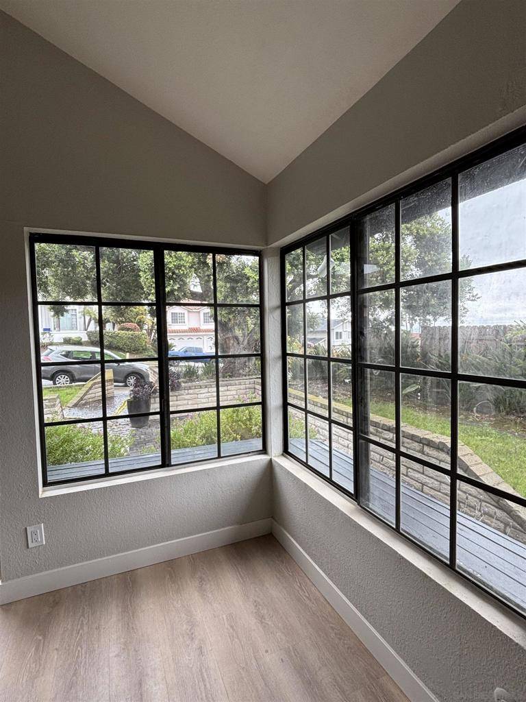 7025 El Fuerte Carlsbad, CA 92009