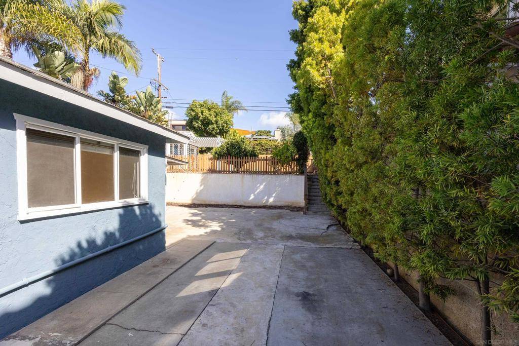 2259 Manchester Ave Cardiff By The Sea, CA 92007