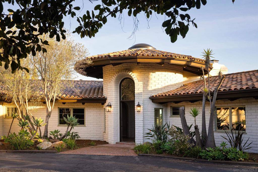 Encinitas, CA 92024,1256 Rancho Encinitas Dr