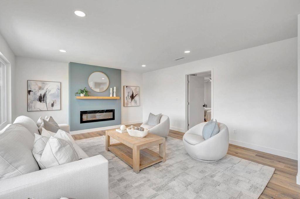 San Diego, CA 92117,4758 Mount Cervin Drive