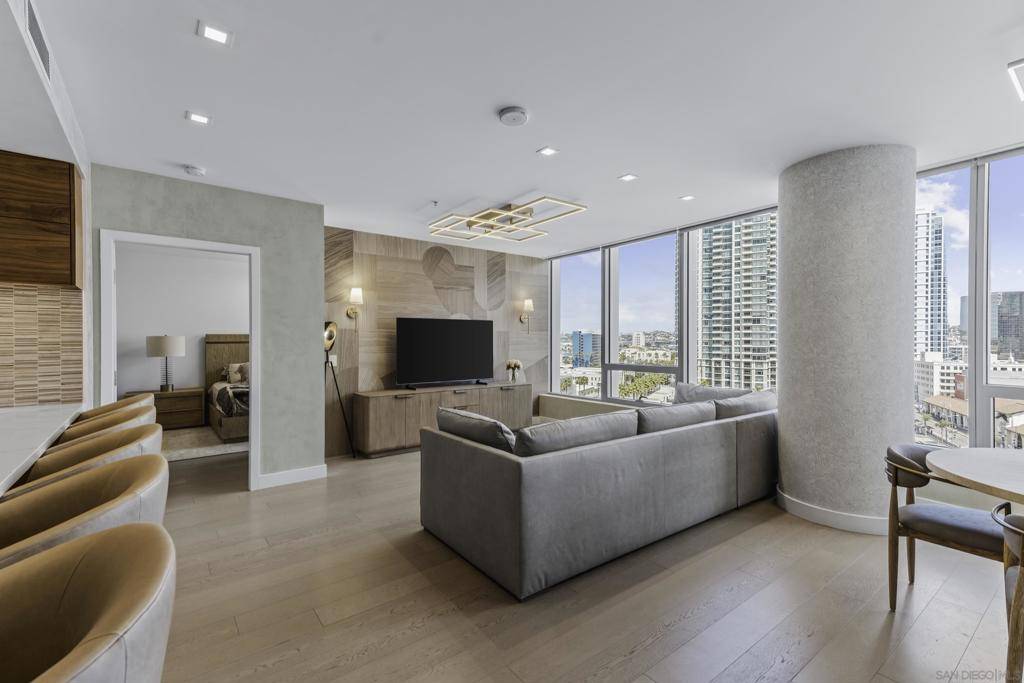 San Diego, CA 92101,888 W E Street #1106