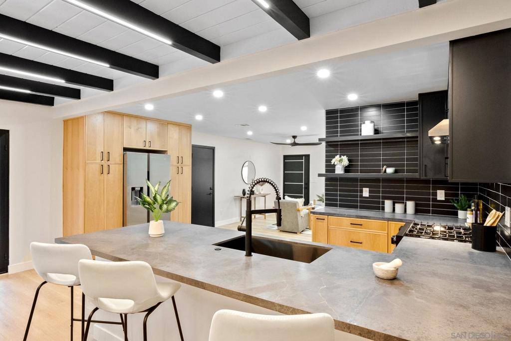 Clairemont Mesa, CA 92117,4664 Isleta Avenue