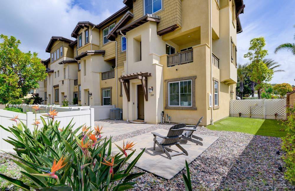 Oceanside, CA 92056,1289 Via Fanal