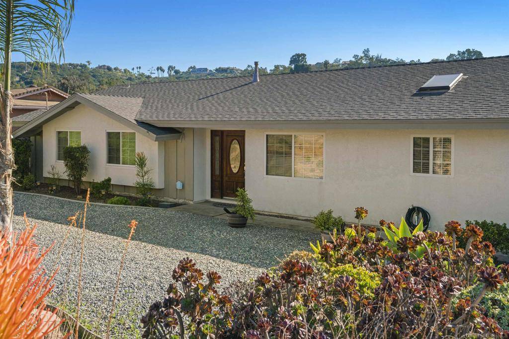 Bonita, CA 91902,236 Camino Elevado