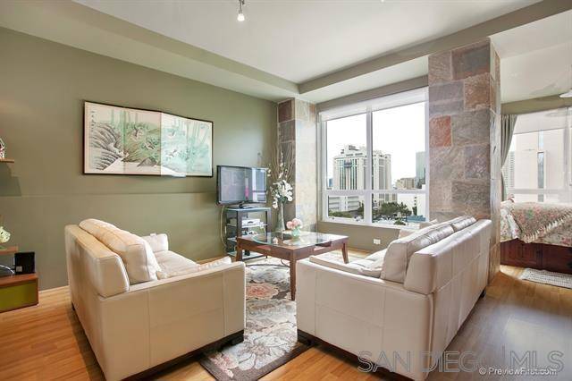 San Diego, CA 92101,350 W Ash St #811
