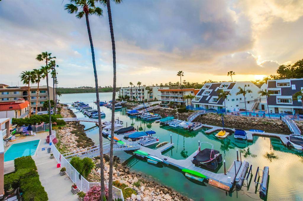 Carlsbad, CA 92008,4705 Marina Dr #Unit 12