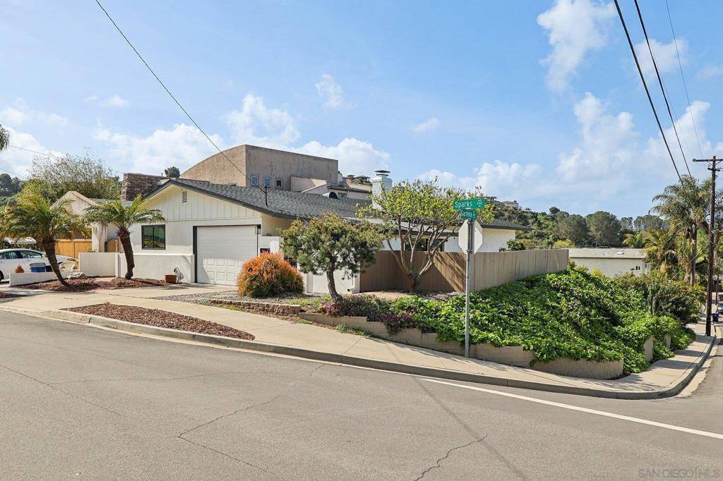 San Diego, CA 92110,4911 Sparks Ave