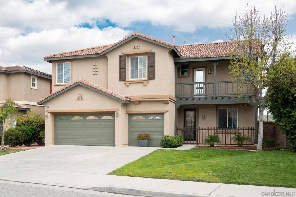 Lake Elsinore, CA 92532,41033 Sunsprite st