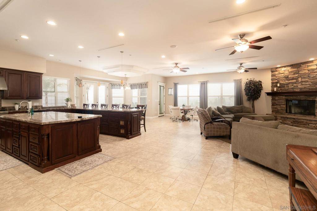 El Cajon, CA 92019,1475 Tina Ct