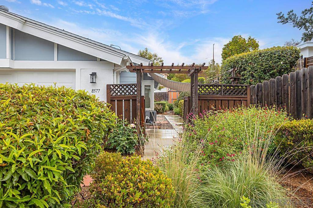 Santee, CA 92071,8577 Dortha Ct