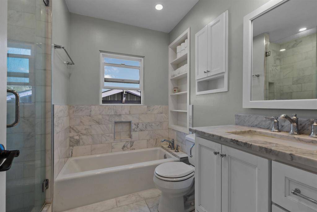 San Diego, CA 92106,3425 Xenophon St