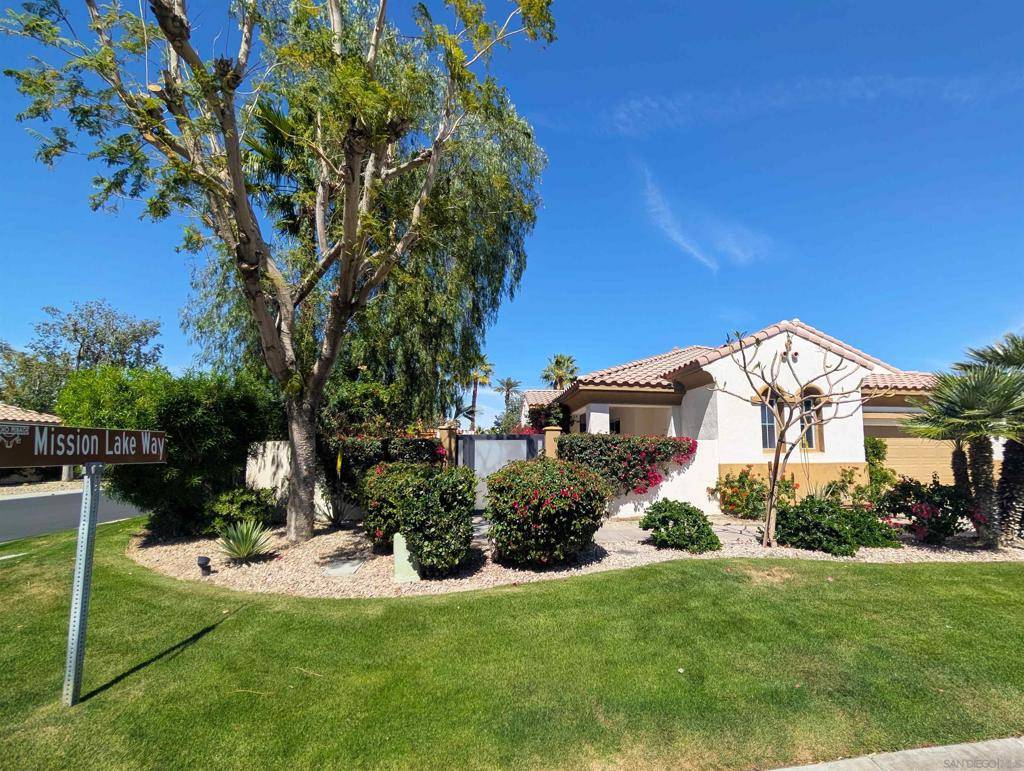 Rancho Mirage, CA 92270,102 Mission Lake Way