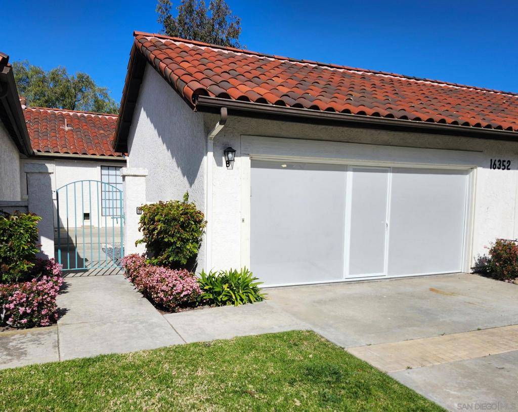 San Diego, CA 92128,16352 Avenida Venusto #B