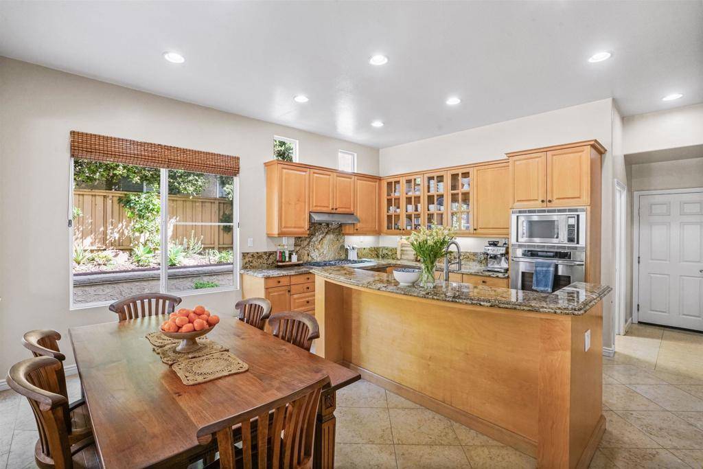 5032 Manor Ridge Ln San Diego, CA 92130