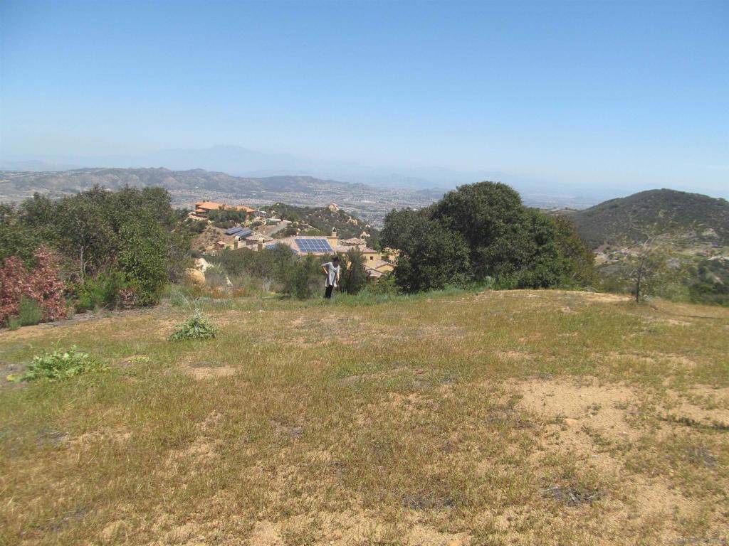 Murrieta, CA 92562,37685 El Tigre Dr