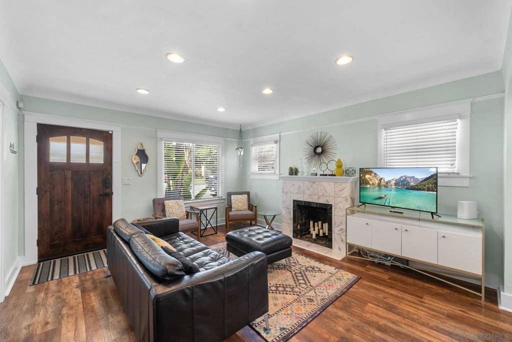 San Diego, CA 92104,4215 17 Cherokee Ave