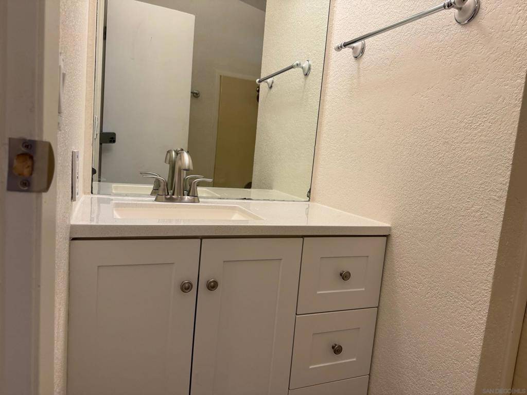 Valley Center, CA 92082,28890 Lilac Rd. #108