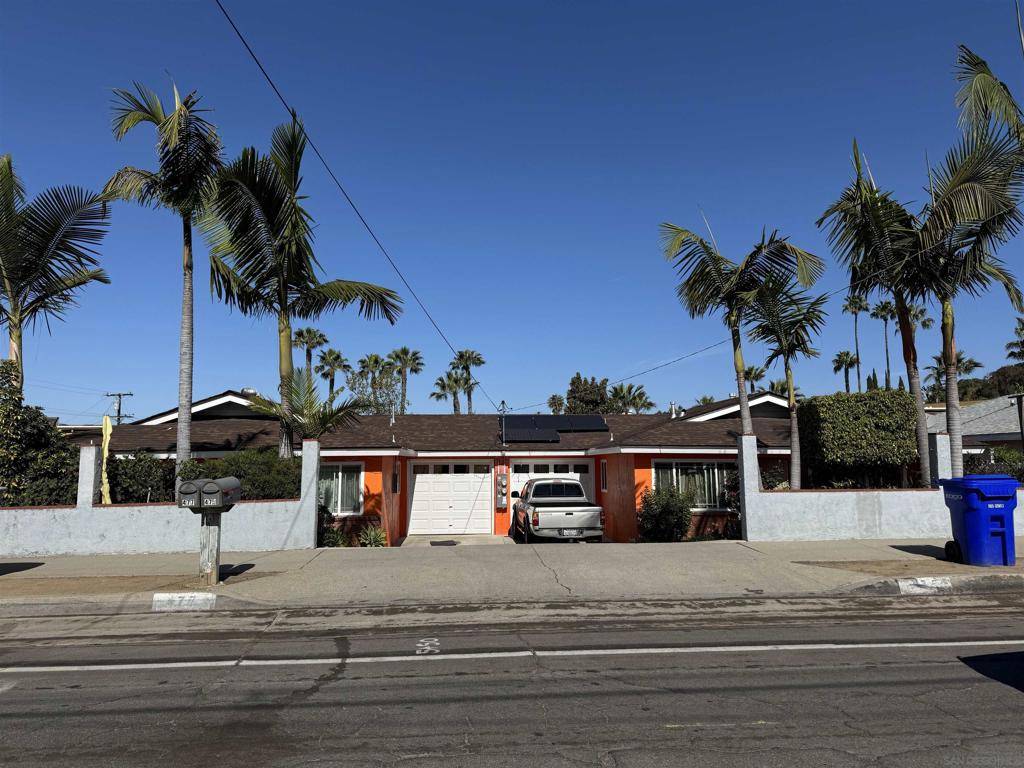 Vista, CA 92084,475 477 E Indian Rock Rd