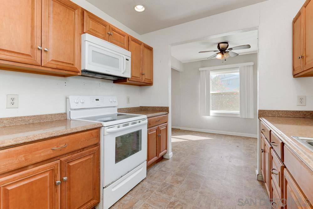 Spring Valley, CA 91977,8941 Switzer Dr