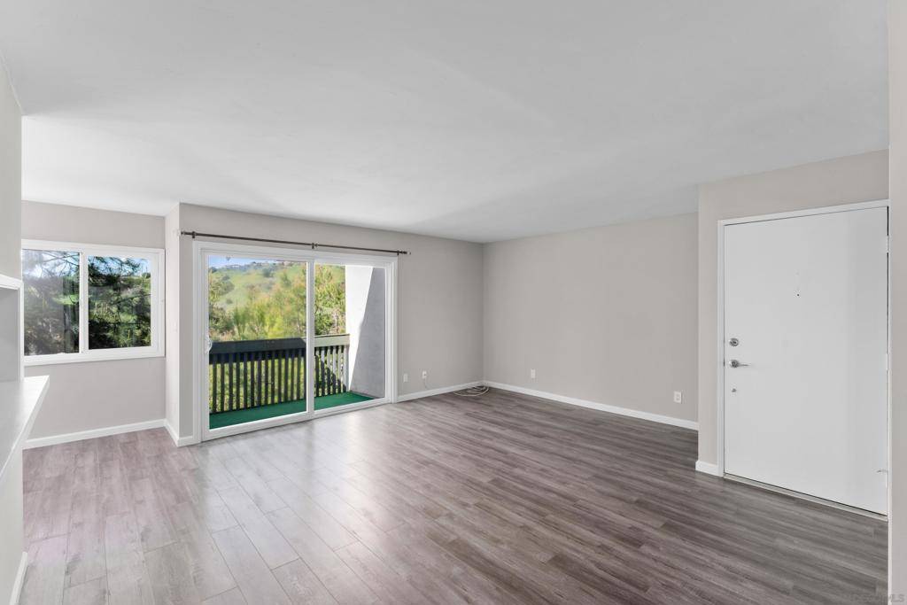 San Diego, CA 92117,4064 Huerfano Avenue #249