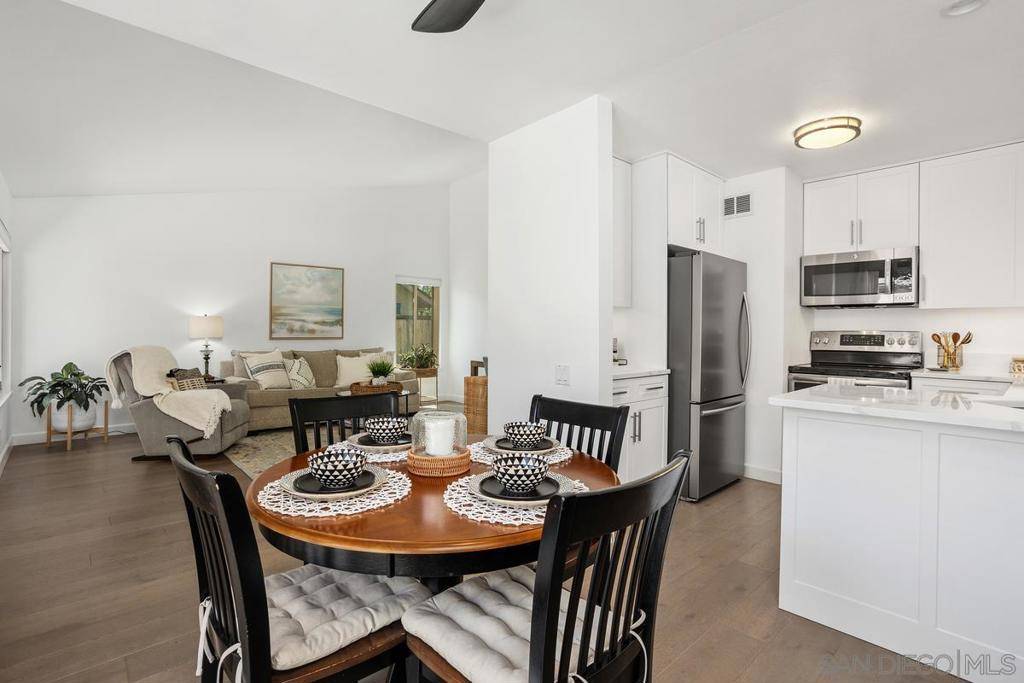 Escondido, CA 92026,545 Shady Brook Pl